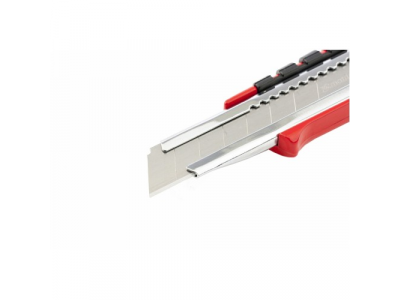 Нож, 18 мм выдвижное лезвие металлическая направляющая эргоном. двухкомпонентная рукоятка//MATRIX от MATRIX Нож, 18 мм выдвижное лезвие металлическая направляющая эргоном. двухкомпонентная рукоятка//MATRIX