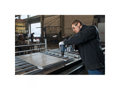 Аккумуляторная ударная дрель-шуруповерт GSB 18-2-LI Plus Professional