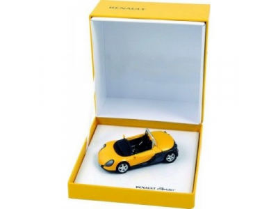 Модель Renault Spider 1/43, артикул 7711431008 от Renault Модель Renault Spider 1/43, артикул 7711431008