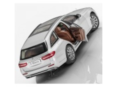 Модель Mercedes-Benz E-Class, Estate, Exclusive, Iridium Silver, 1:18 Scale от Mercedes Модель Mercedes-Benz E-Class, Estate, Exclusive, Iridium Silver, 1:18 Scale